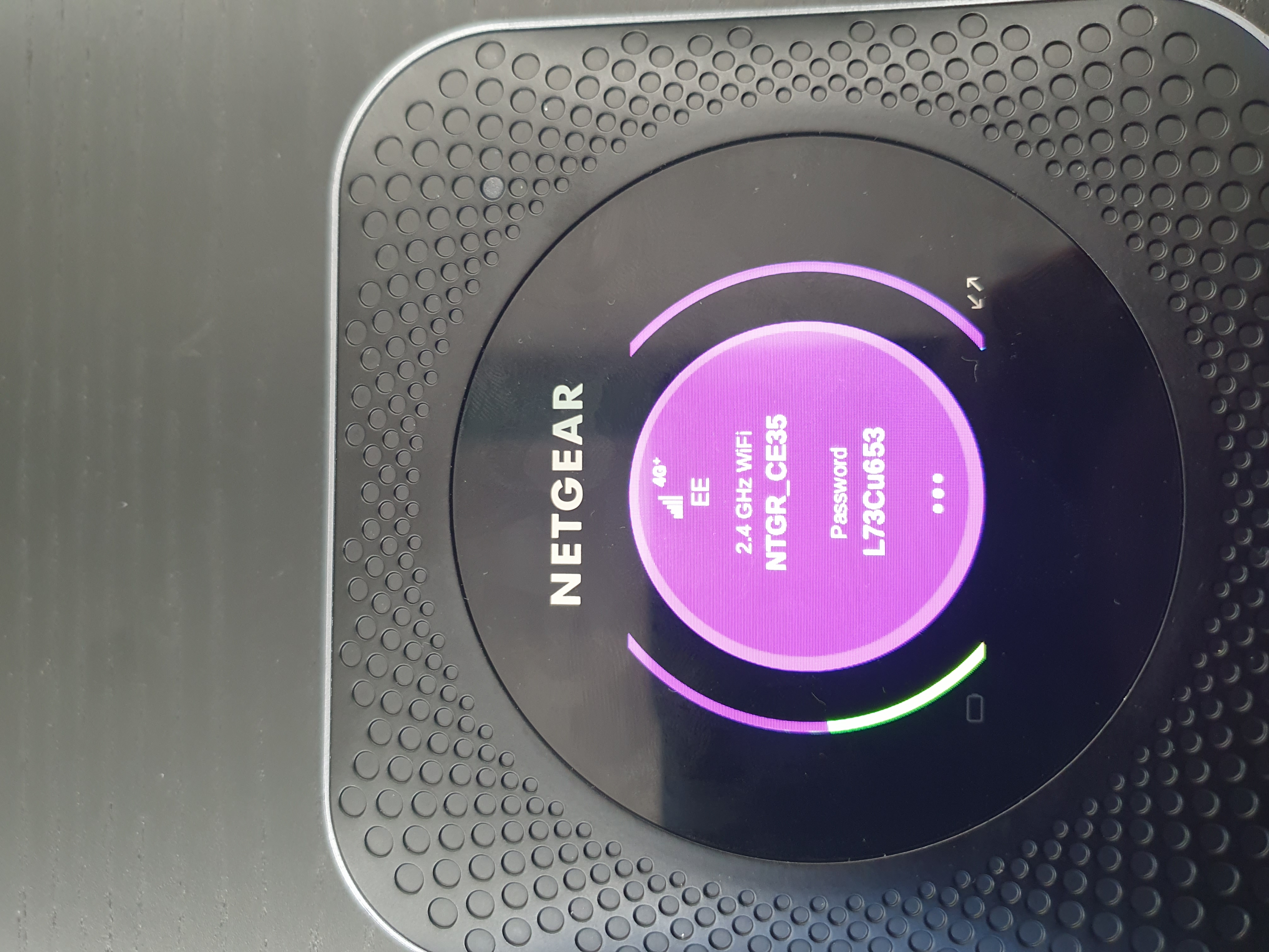 NETGEAR M1 login info screen