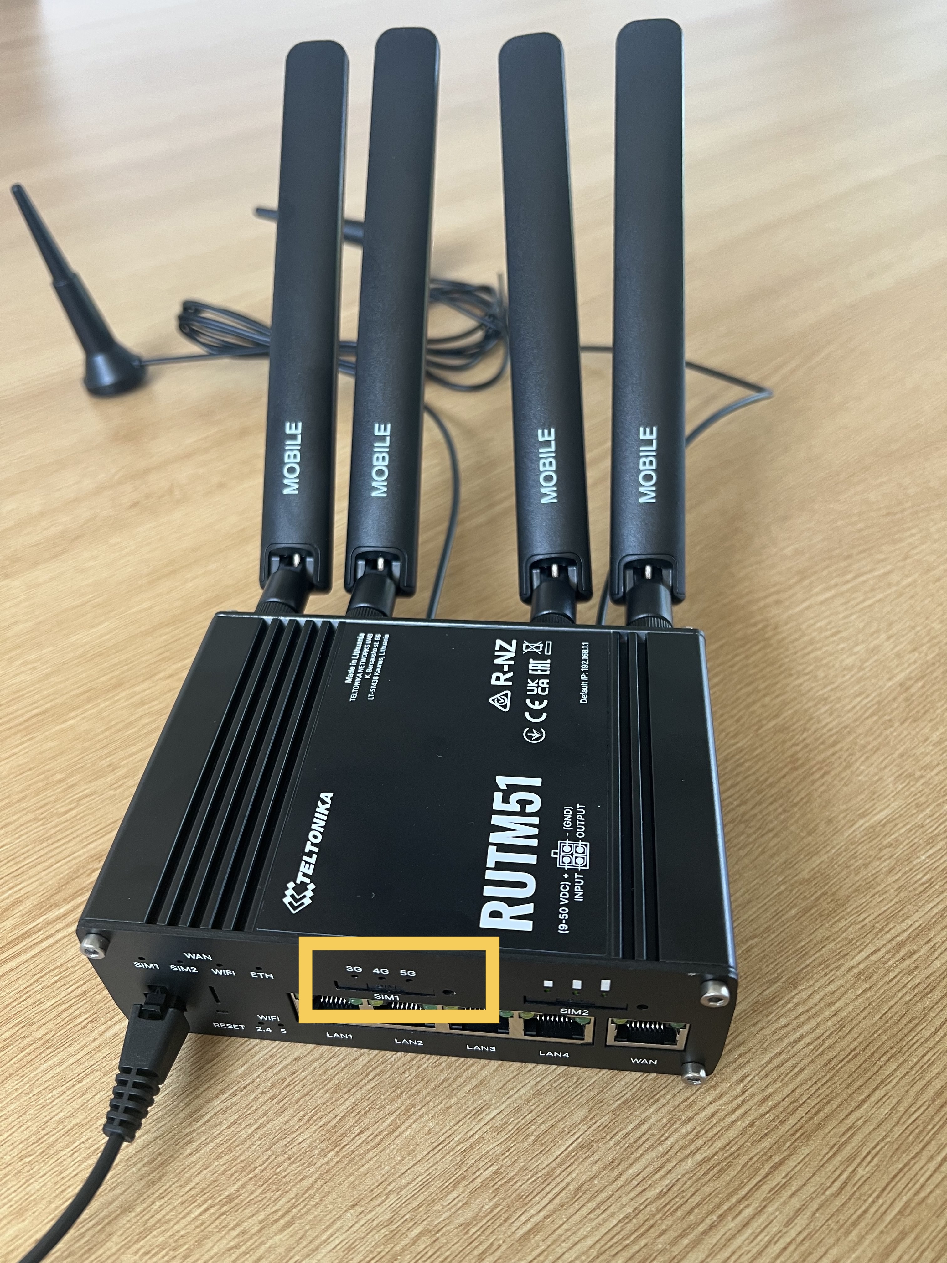 Teltonika RUTM51 with SIM tray highlighted