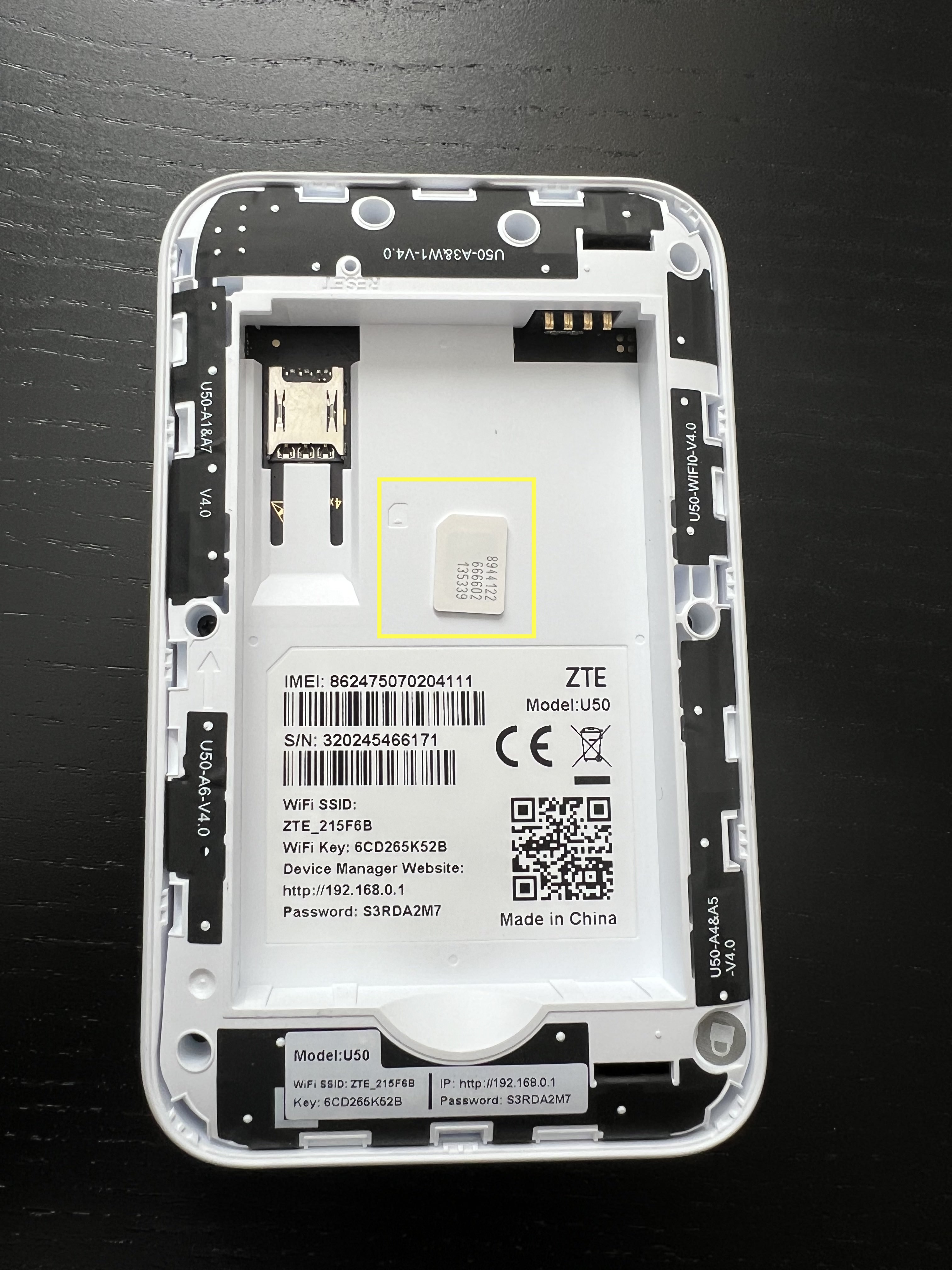 ZTE U50 SIM card insertion detail